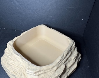 Prato fundo de pedra