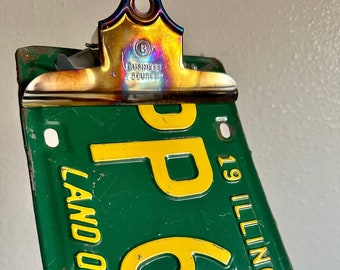 Illinois, Repurposed License Plate Clipboard, State, Wall Decor, Numbers, Clip, Industrial, Sign, Car, Truck, Land of Lincoln, 1963, Green
