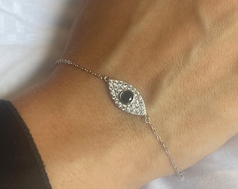 Dainty Sterling Silver evil eye bracelet, 18k gold