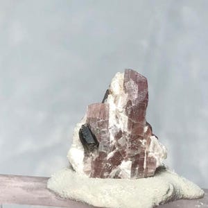 Pink tourmaline crystal (rubellite) on quartz matrix from Afghanistan  2 gm