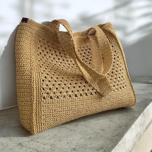 Crochet Raffia Tote – Handmade Summer Bag – Natural Beach Purse