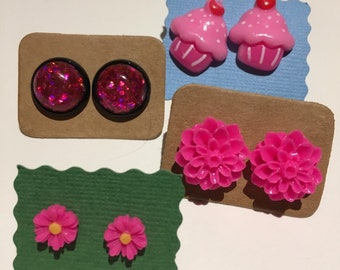 Neon pink kaaboooom earrings. Choose your favorite one!