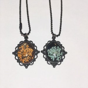 Pendants necklace, dried flower. Choose your favorite . Ready to ship