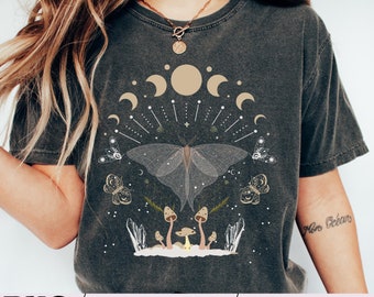 Descarga digital transparente de hongo de cristal, fase lunar boho, polilla mística, cottagecore, sublimación, vibraciones de bruja, regalo, PNG celestial