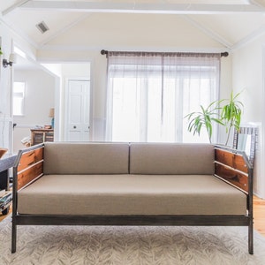Moderno sofá de secuoya o cama de día, marco de acero, personalizado, serie 'Meyers' imagen 1