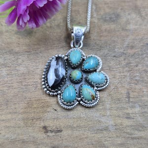 Collar con colgante de turquesa y búfalo negro – Joyería artesanal de plata de ley estilo suroeste