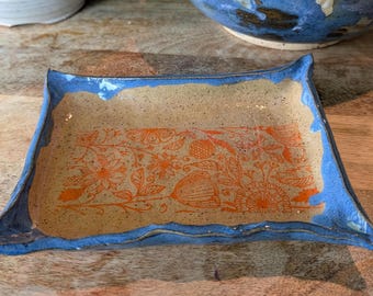 Perfume tray, Ceramic catch all, trinket holder, change and keys dish, jewelry holder