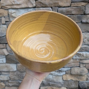 Cuenco para mezclar masa madre de gres torneado a torno: Cerámica hecha a mano