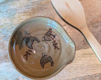 Handmade Pottery Spoon Rest, Rustic Ceramic Kitchen Gift for Chicken Lovers