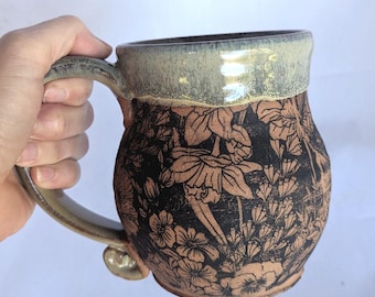 Taza de café floral, taza de cerámica hecha a mano, taza grande de gres de 473 ml, regalo para amantes del café, regalo de jardín
