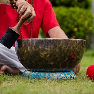 Volle maan-klankschaal 6&quot;–24&quot; | Met de hand gehamerde Tibetaanse klankschaal voor meditatie, chakrahealing en geluidstherapie van Himalayan Hum