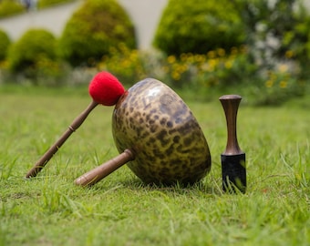 Full Moon Singing Bowl with Handle: Tibetan Sound Healing, Chakra Cleansing