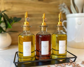 Etiquetas para aceite y vinagre • Colección moderna • Pegatinas resistentes al agua y al aceite • Pegatinas de organización • Diseño de The Dweling Company