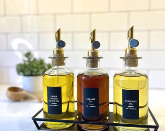 Etiquetas para aceite y vinagre • Colección negra • Adhesivos resistentes al agua y al aceite • Adhesivos de organización • Diseño de The Dweling Company