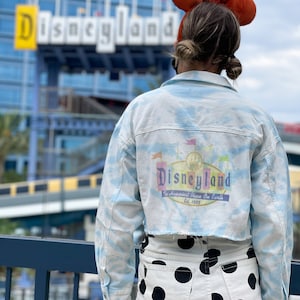 Retro Disneyland Sign Cropped Cloudy Denim Jacket (S-M)