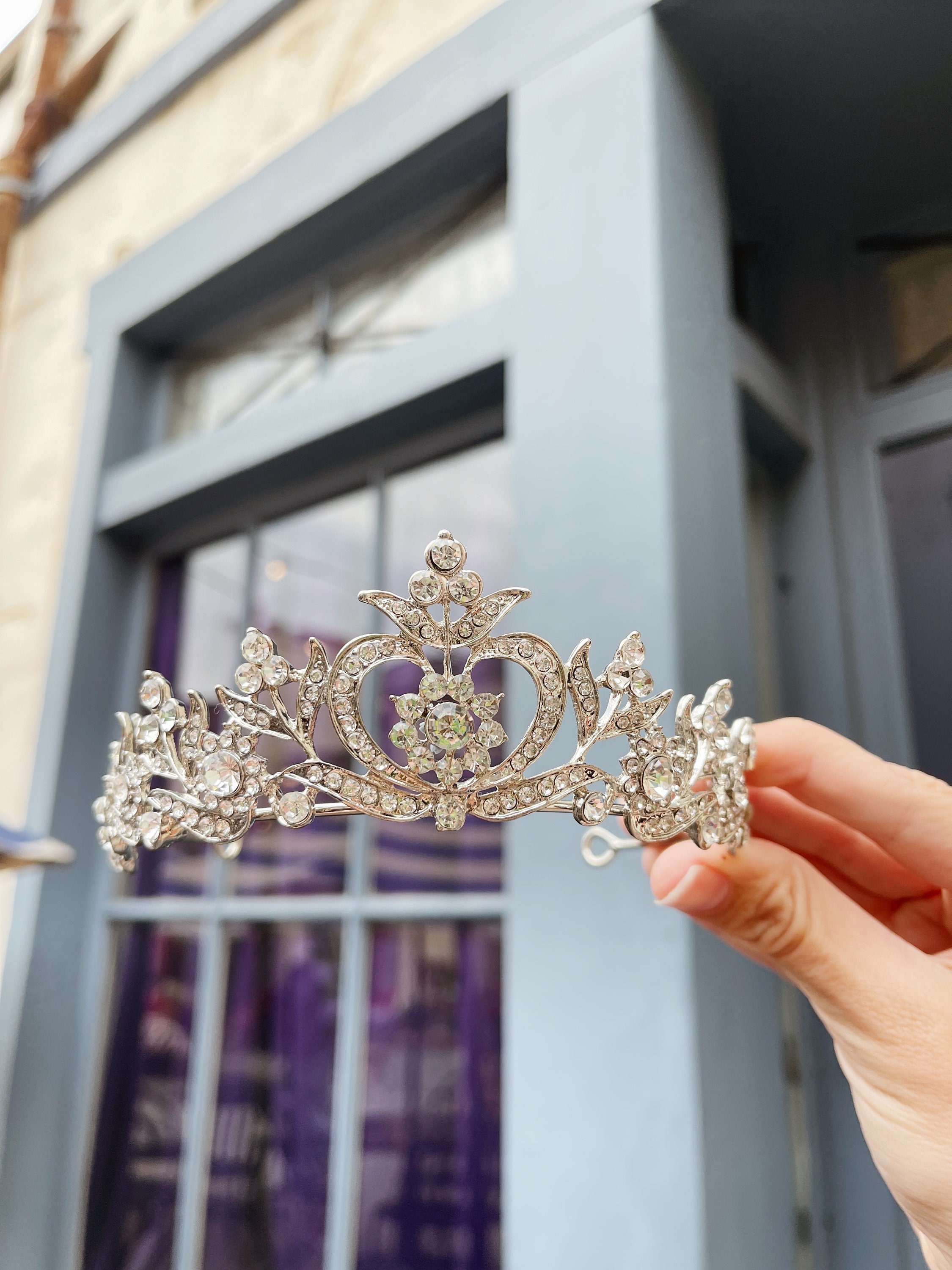 New Bridgerton Book & Vintage Jewel Tiara Bridgerton Gold Dainty CZ Crystal Wedding Tiara main image 3
