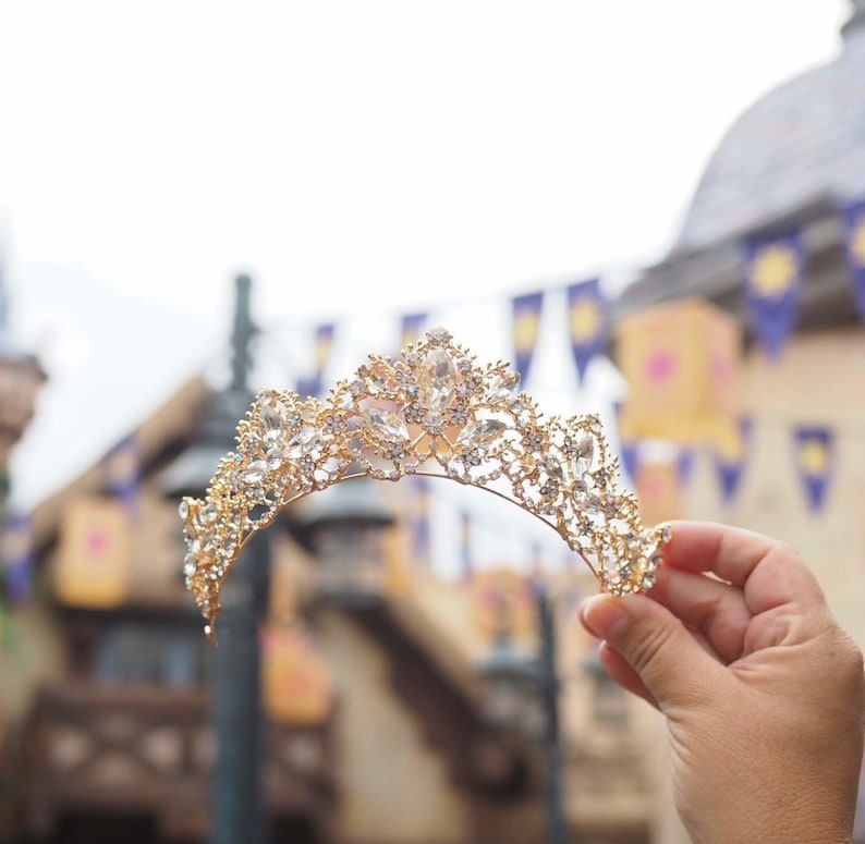 The Rapunzel Tiara Disney Gold image 1