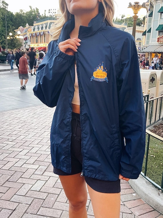 USA製 80s ディズニーランド スタッフ work jacket レア L Authentic Disney 2005 Hong Kong Disneyland Grand Opening Oversized