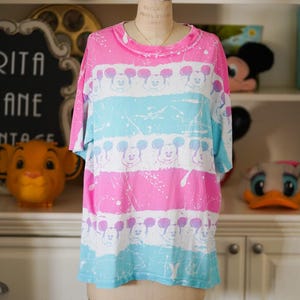 Authentic Disney Vintage 1980&#39;s/1990&#39;s White, Pink, & Blue Mickey Mouse Oversized T-Shirt (M-XL)