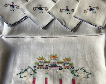 Vintage Linen Chinese Cross-Stitched Embroidered Table Topper with 4 Napkins  Chinoiserie  or Cottage Decor  Holiday Linens