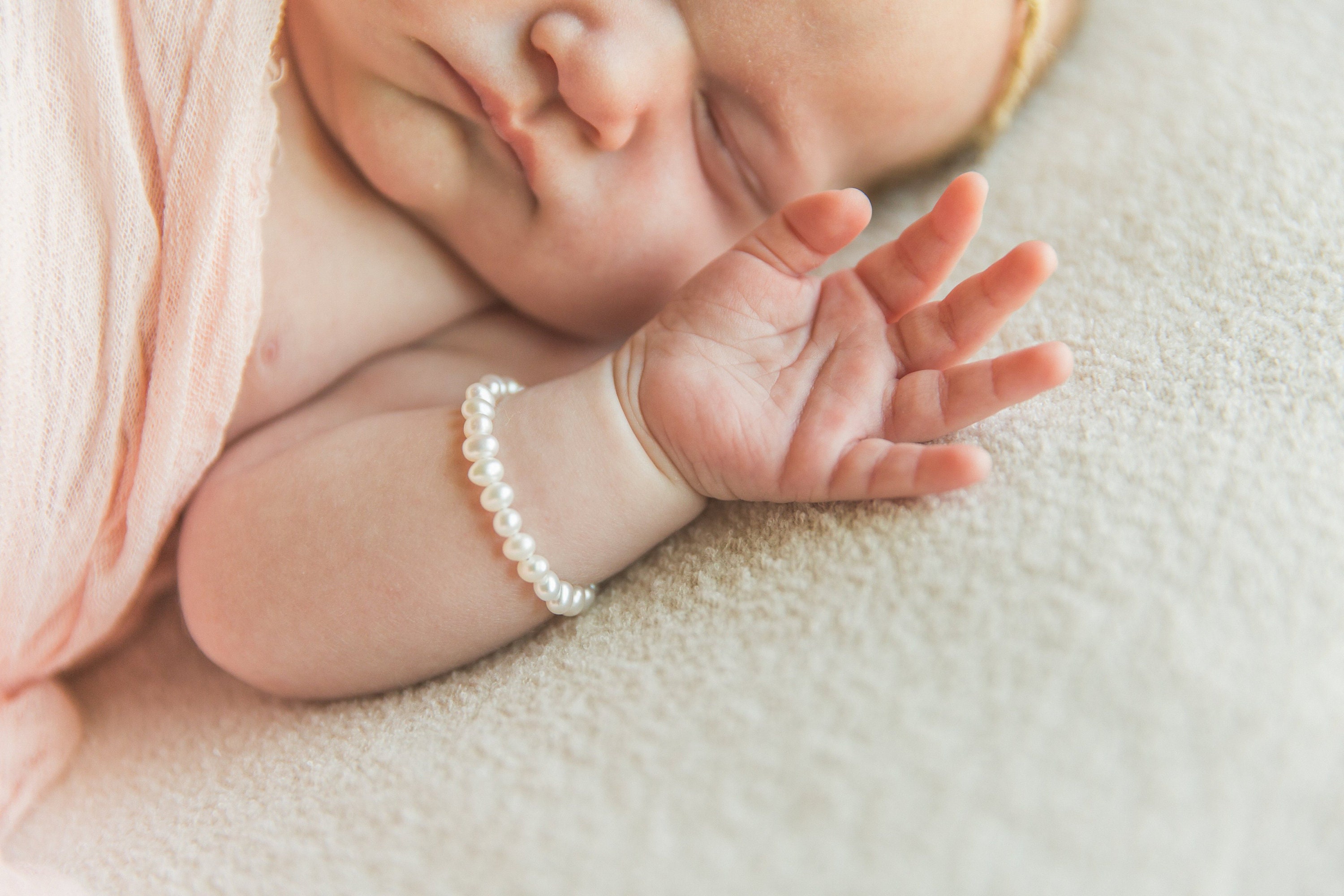 Baby girls newborn/toddler white pearl bracelet | eBay