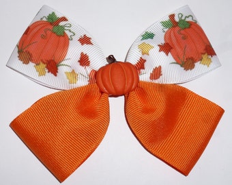 Sculptured Handmade Pumpkin Hair Clip; Hairbow; Hair Accessories; Girls hairbow Sculptured Handmade Pumpkin Hair Clip; Hairbow; Hair Accessories; Girls hairbow
