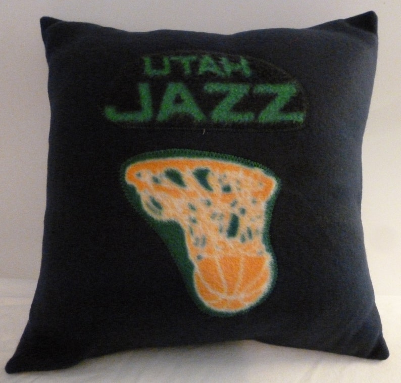 Thunder Spurs 76ers Wizzards Trail Blazers Ships today Raptors BASKETBALL TEAM PILLOWS basketball fan gifts Jazz