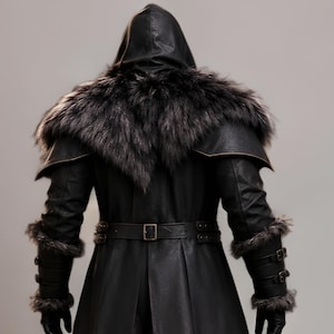 Black leather plague doctor costume with a deep hood, fur-trimmed shoulders, long gothic coat, layered front panels, adjustable leather straps, arm guards, and matching leather leg armor. Dark medieval fantasy outfit with a mysterious plague doctor aesthetic, ideal for Halloween, gothic cosplay, LARP events, horror parties, Renaissance fairs, conventions, theatrical performances, themed photoshoots, and dark fantasy events. Handmade with custom sizing and customization options available.