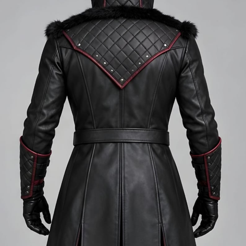 Front and back views of a handmade black and burgundy leather plague doctor costume featuring a long gothic coat, quilted red panels, lace-up chest, buckle closures, waist belt, fur-trimmed shoulders, high collar, split coat tails, matching leather bracers, black gloves, pants, tall boots, wide-brim hat, and classic beak mask with round red lenses. Ideal for Halloween cosplay, gothic steampunk events, Renaissance fairs, LARP, costume parties, stage performances, and dark fantasy looks.