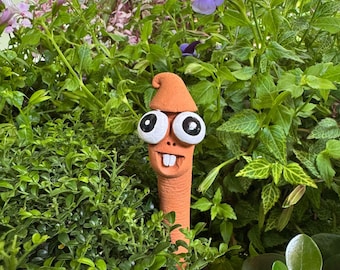 Lustige handgemachte Wurm Figur aus Ton: Doof Augen, Blumentopf Ornament mit kegelförmigem Hut
