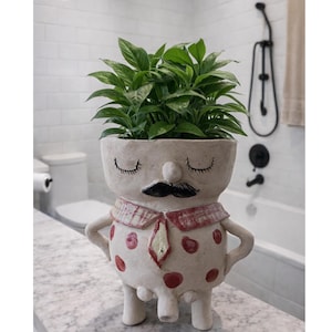 手作りの陶器製フェイスプランター（脚付き）：気まぐれな多肉植物用ポット、フェイスフラワーのポットヘッドプランター