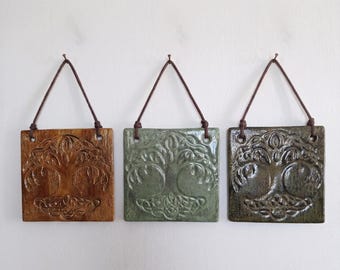 Decorazione murale in ceramica "Albero della Vita", piastrella in ceramica a rilievo realizzata a mano, decorazione artistica spirituale da parete, regalo per l'inaugurazione della casa.