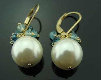 Oorbellen met witte schelpparels, apatiet en London Blue Topaas · 14K gold filled of sterlingzilver · Elegant cadeau voor haar