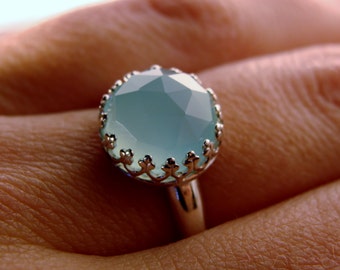 Facettierter Aqua Blue Chalcedon Ring · 925 Sterlingsilber · Bezel Set Edelstein · Größe 7 oder 8