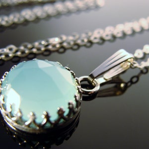 Aqua Chalcedoon-hanger · Gefacetteerde edelsteen ring · 925 sterlingzilver · Zachtblauwe ketting cadeau · Sierlijke sieraden · Cadeau voor haar