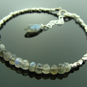 Labradoriet sterling zilveren armband • Boheemse sieraden met vuursteen