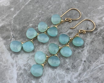 Lang waterblauw chalcedoon · Cascadeoorbellen · 14K gold filled of sterlingzilver · Cadeau voor haar · Handgemaakte sieraden