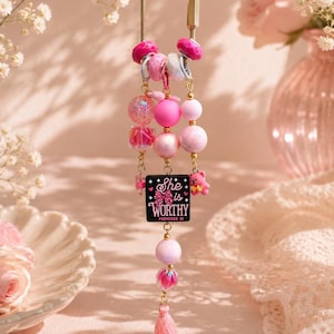 Lei è degna Proverbi 31 Ciondolo per borsa / Ciondolo cristiano per borsetta / Accessorio per zaino / Portachiavi / Regalo di fede per donne