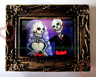 Hasta que la Vida nos Separe/Till Life do us Part - Art by Karina Gomez - Mini Print Magnet on Golden Antique Frame-3.5" X 2.75"