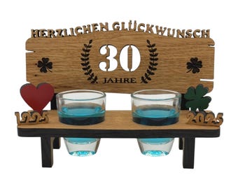 Schnapsbank aus Eiche mit Wunschzahl – personalisiertes Geschenk zum Geburtstag/Jubiläum – inkl. Schnapsgläser, Deko-Stecker & Jahreszahl
