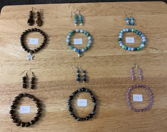 Jewelry bracelet and earrings set