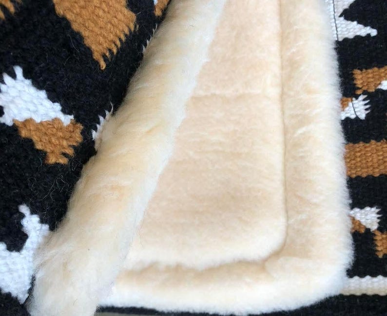 Handwoven Western Contour Saddle Pad – Navajo Style Wool Blanket Pad with Leather Wear Guards, Horse Tack Gift image 7