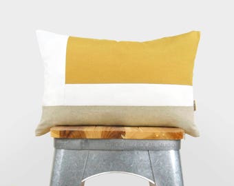 Housse de coussin Géométrique Bloc de Couleur Jaune Moutarde, Blanc et Naturel | Coussin Décoratif 12x18 pouces | Décor Moderne Minimaliste