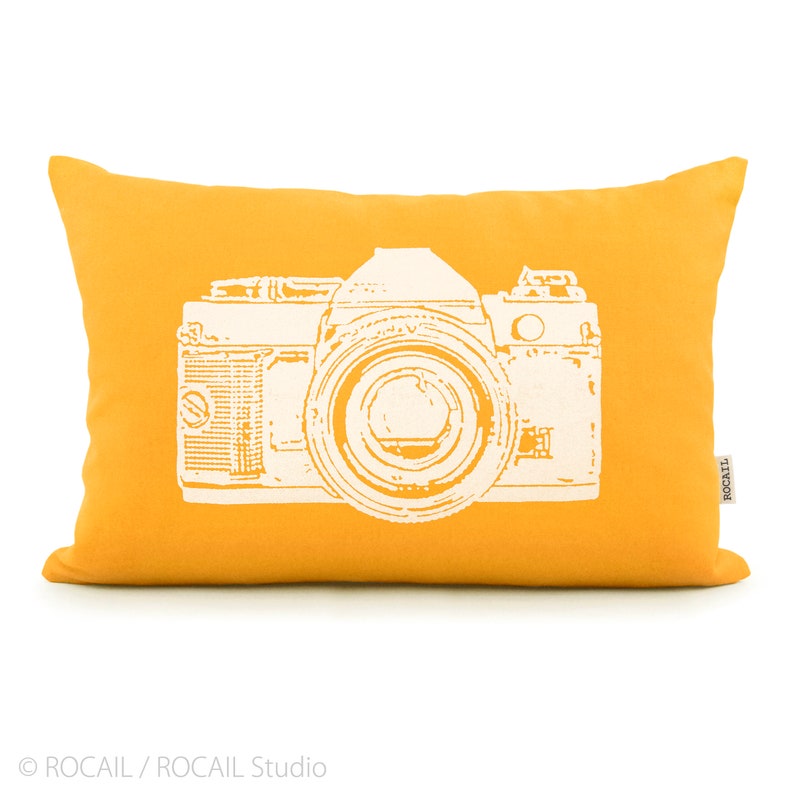 Personalized pillow case with vintage camera print 12x18, 16x16, 18x18, 20x20 custom decorative cushion cover, Modern urban decor image 4