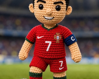Wzór szydełkowy Cristiano Ronaldo w formacie PDF, samouczek wykonania lalki piłkarskiej amigurumi (pobranie cyfrowe)