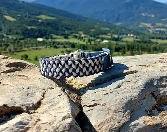 paracord and biothane dog collar