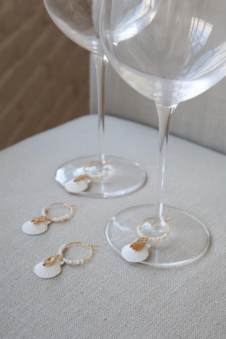 Custom Wine Charm - Florida Scallop Shell (Painted White) and Gold Initial image 2