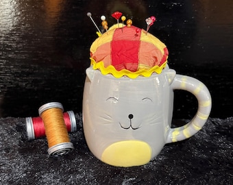 Cat Pin Cushion