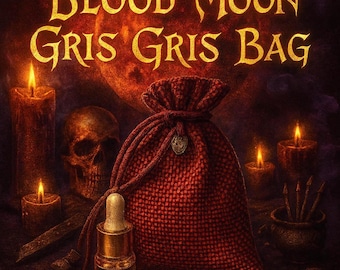 Puede incluir: Imagen oscura y mística con una bolsa Gris Gris roja, velas y una calavera. El texto dice "The Shadow Shaman Blood Moon Gris Gris Bag" y "Limited Edition Only 47 Made". También se ve una pequeña botella de vidrio.