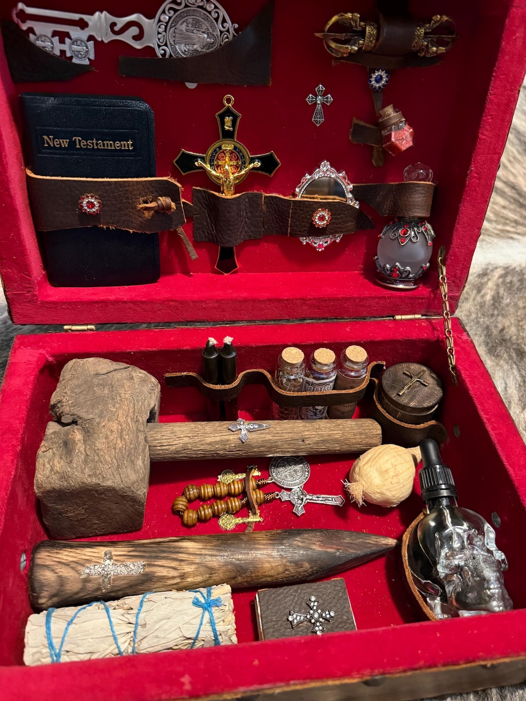 The Van Helsing Vampire Slayer Kit – Leather-bound Wooden Box, Hand ...